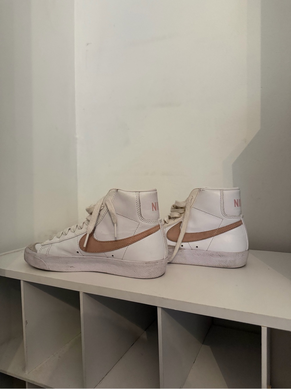 Nike High-Top Sneakers White with Copper Swoosh